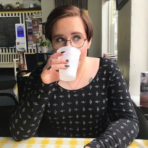 Meet your Posher, Carrie